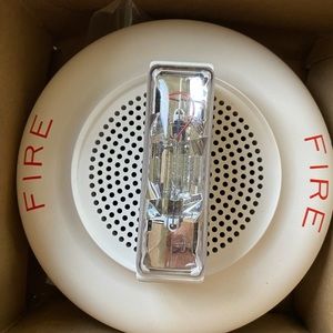 Siemens  SEH-MC-CR Fire Alarm  new in box!!!
